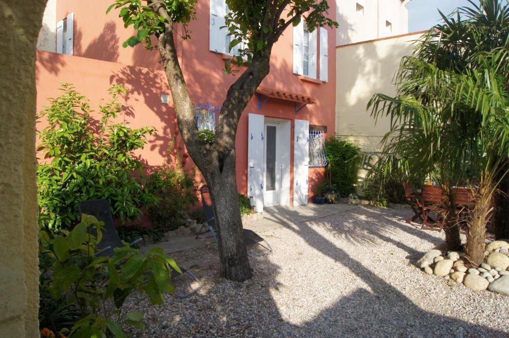 Bed and Breakfast L'Orangeraie Elne Zewnętrze zdjęcie